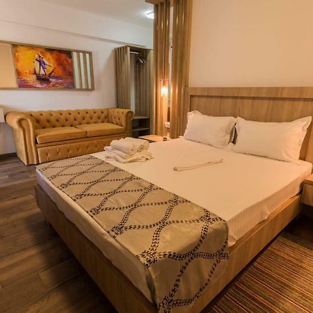 Hotel Viilalac à Vénus Extérieur photo