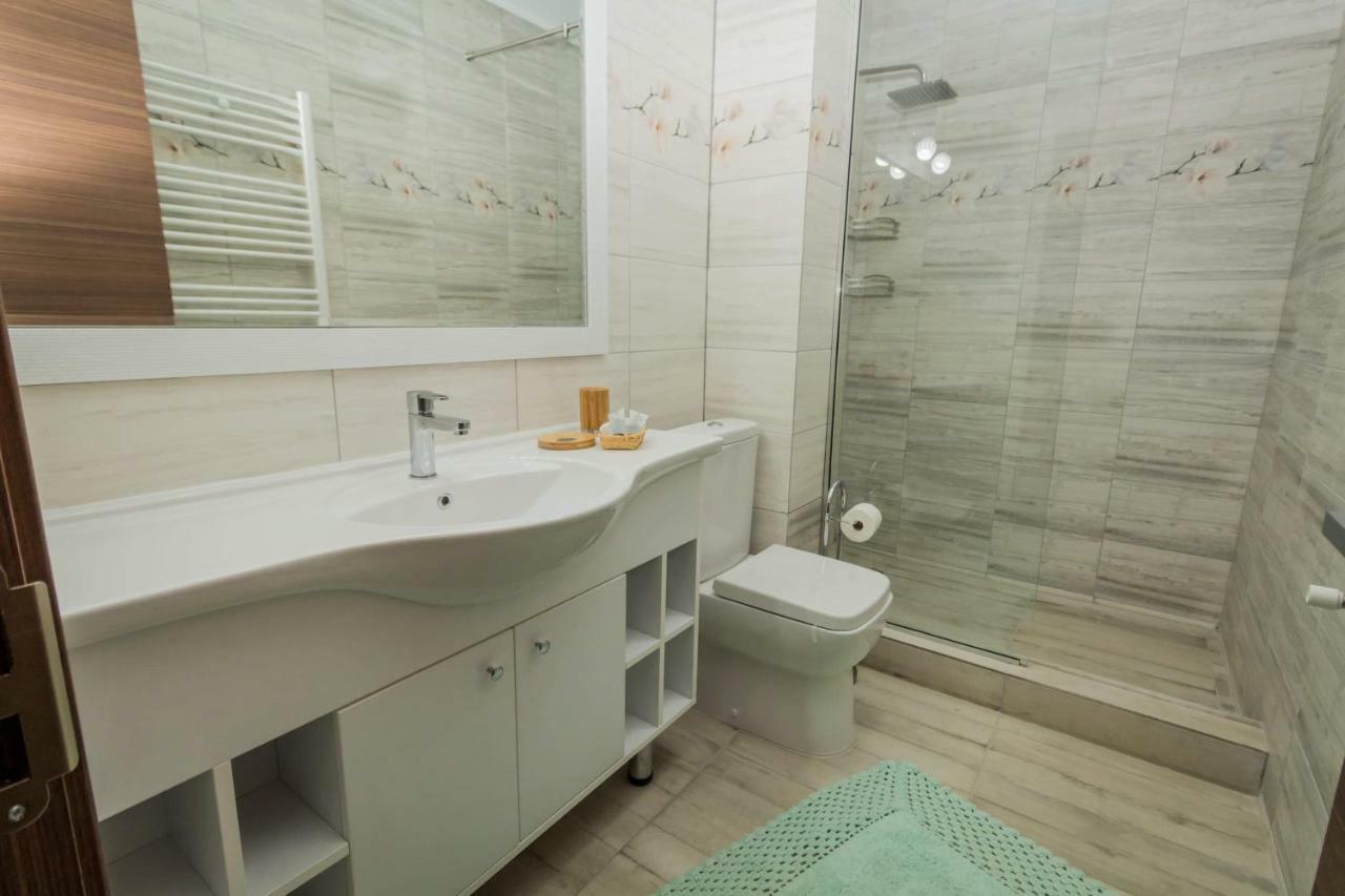 Hotel Viilalac à Vénus Extérieur photo